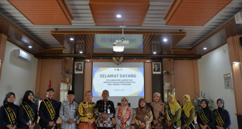REAKREDITASI PERPUSTAKAAN SMAN 1 PUNDONG: WUJUDKAN LAYANAN BERSTANDAR NASIONAL